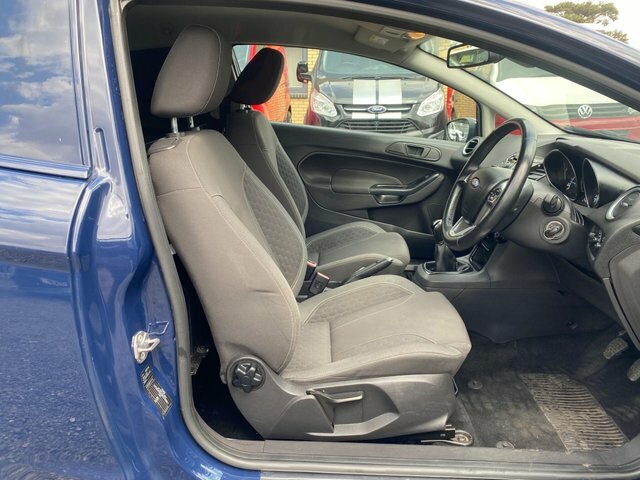 Ford Fiesta Van 1.6 Tdci Sport Panel Van BX14XHB Blue #5