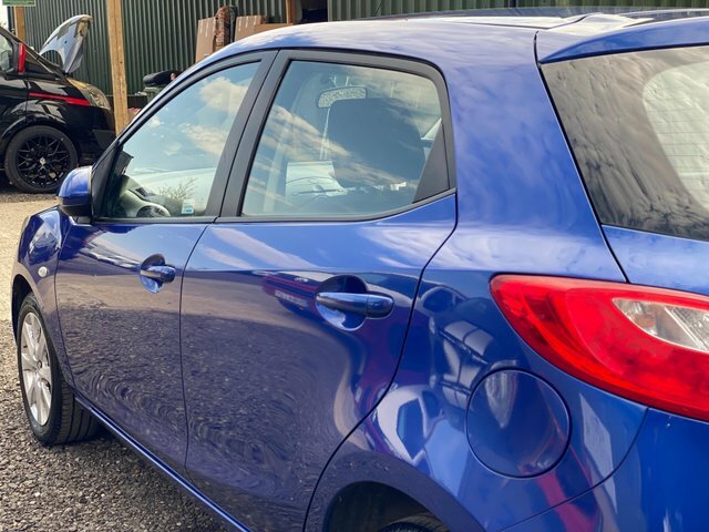Mazda 2 1.5 Sport Hatchback Euro 4 103 Grey #23