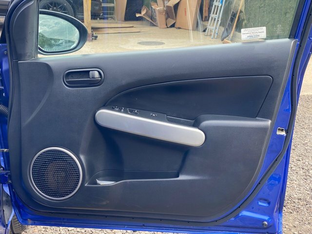 Mazda 2 1.5 Sport Hatchback Euro 4 103 Grey #39