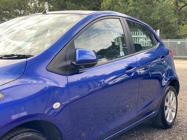 Mazda 2 1.5 Sport Hatchback Euro 4 103 Grey #21