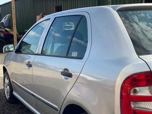 Skoda Fabia 1.4 16V Comfort White #24