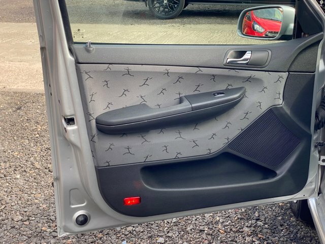 Skoda Fabia 1.4 16V Comfort White #54