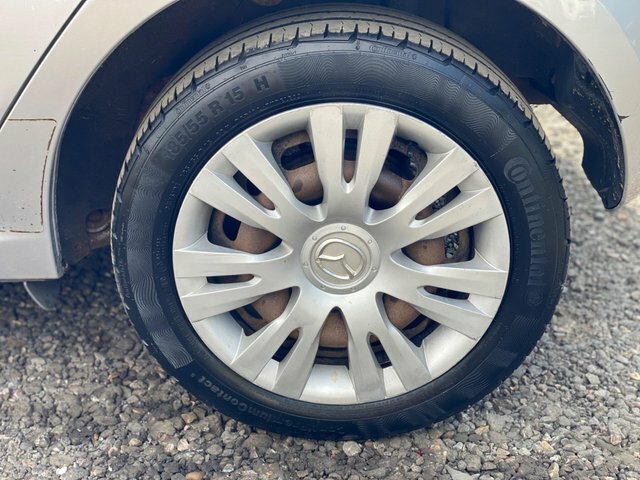 Mazda 2 1.5 Sport Hatchback Euro 4 103 White #53