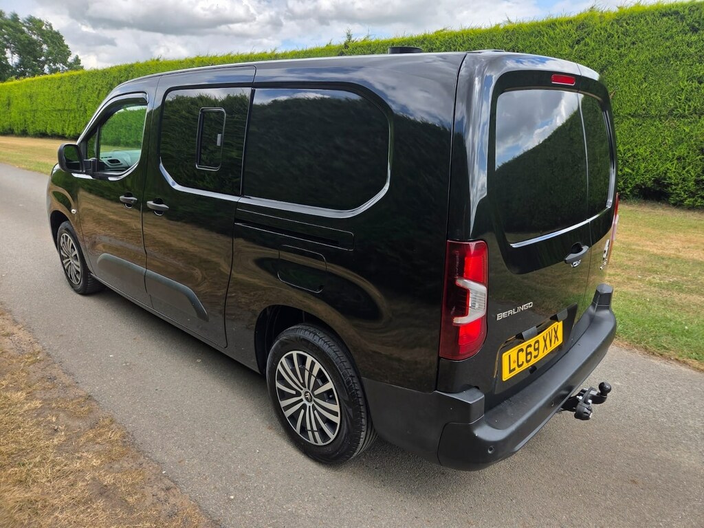 Citroen Berlingo 1.5 Bluehdi 950Kg Day Van 100Ps Black #4
