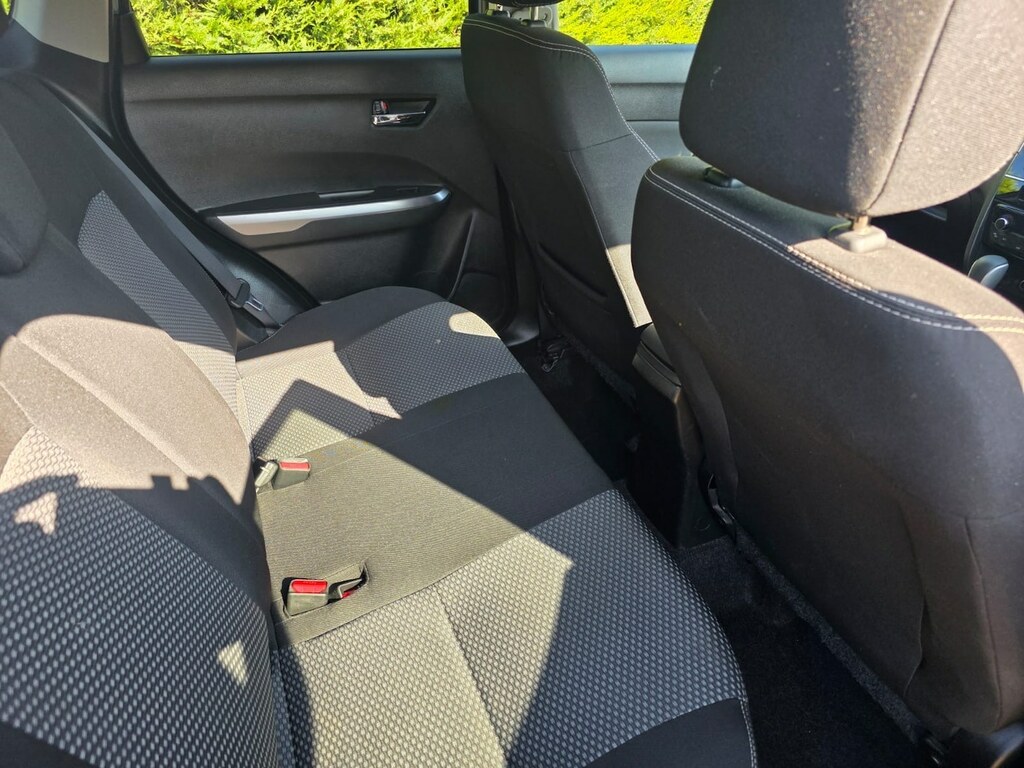 Suzuki Vitara Hatchback Black #9