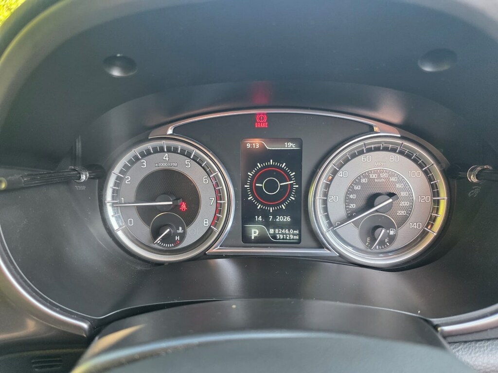 Suzuki Vitara Hatchback Black #11