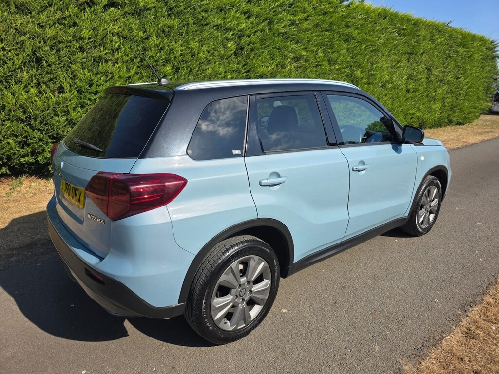 Suzuki Vitara Hatchback Black #7