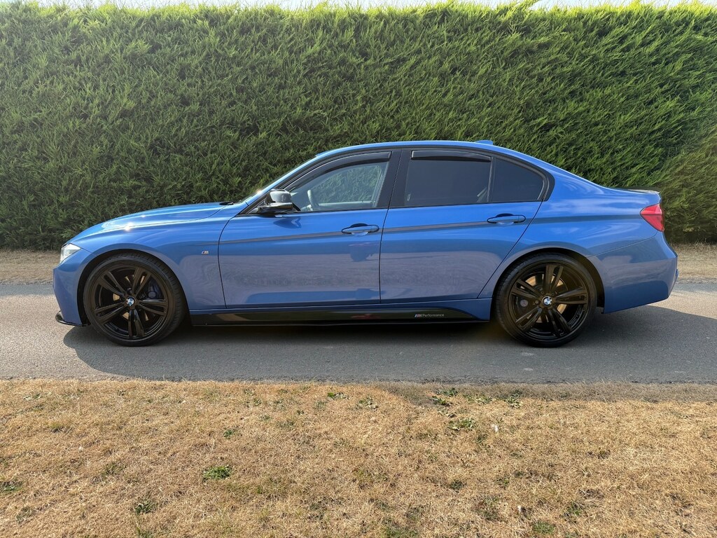 BMW 3 Series 320D M Sport Step CV67NHX Blue #4