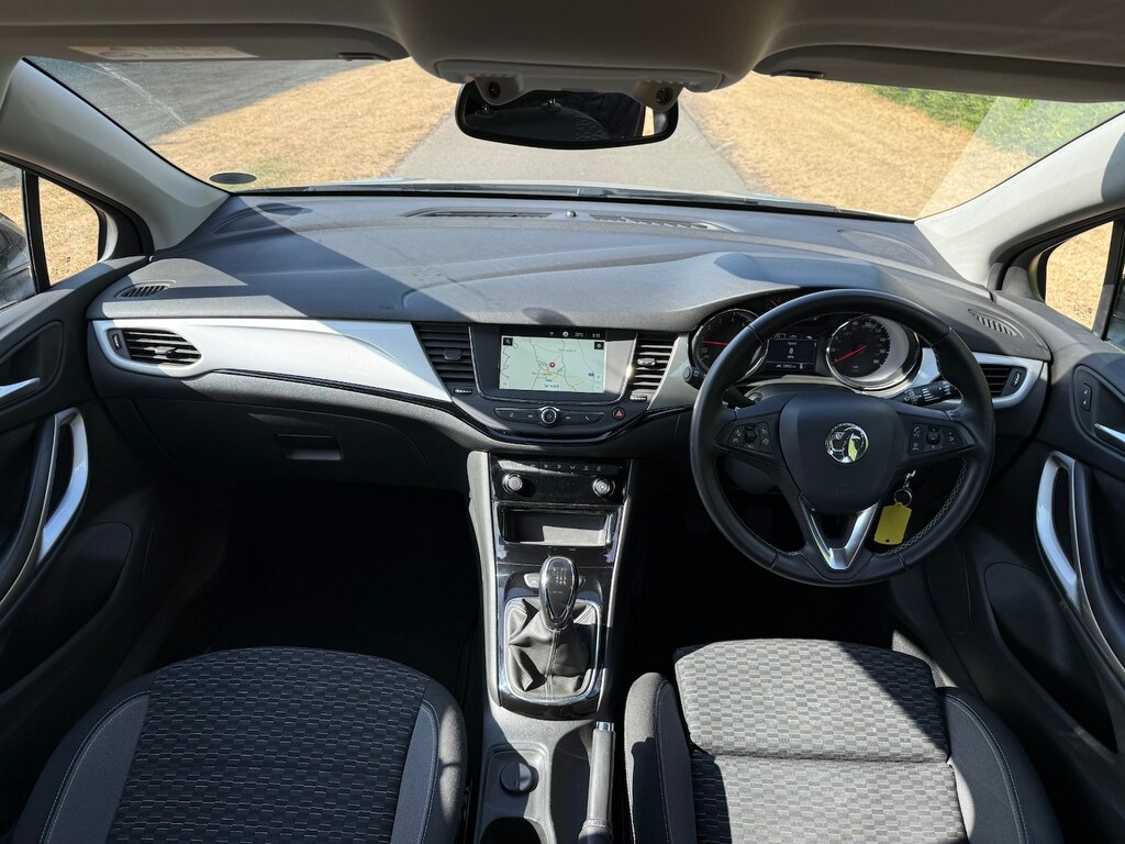 Vauxhall Astra Business Edition Nav Silver #12