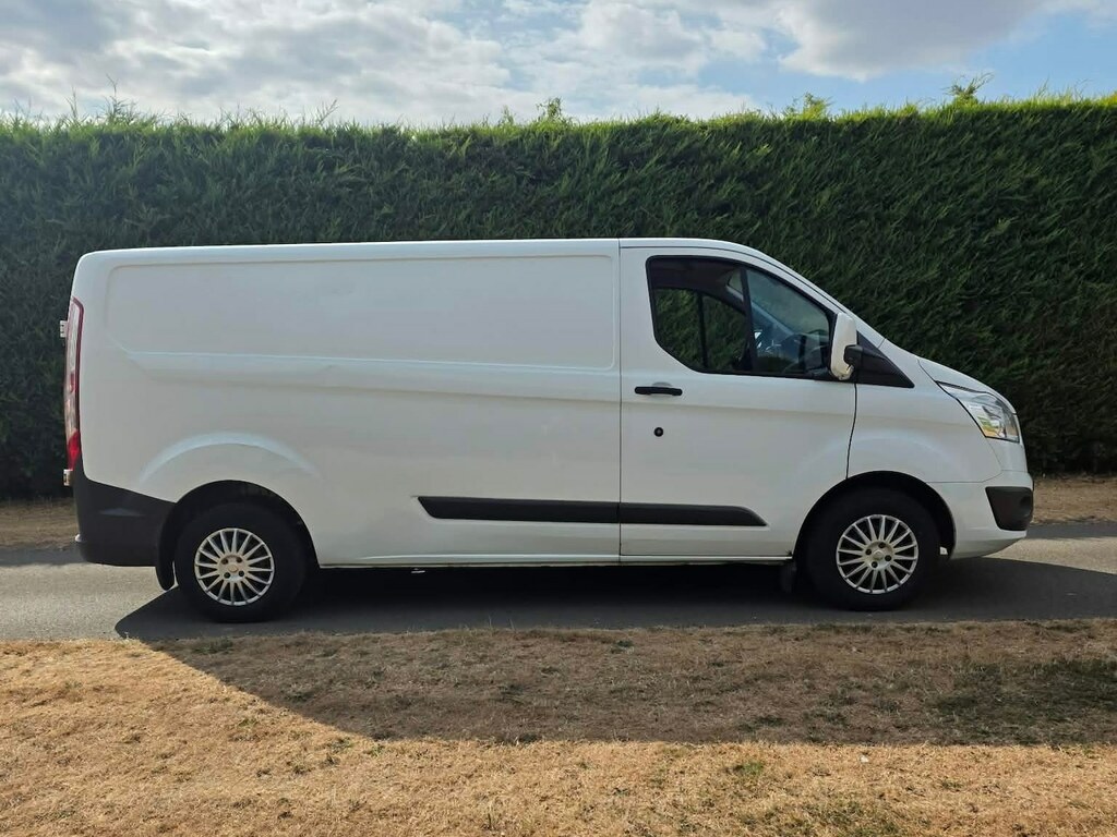 Ford Transit Custom 2.2 Tdci 125Ps Low Roof Limited Van Panel Van #4