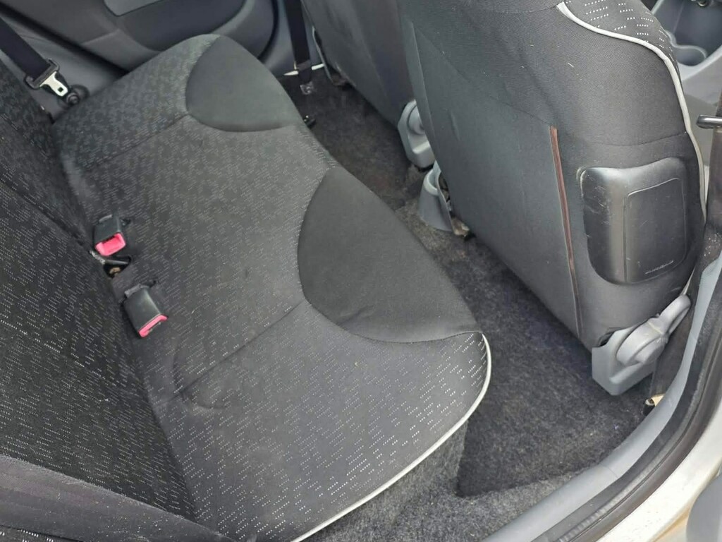 Peugeot 107 Hatchback Red #11