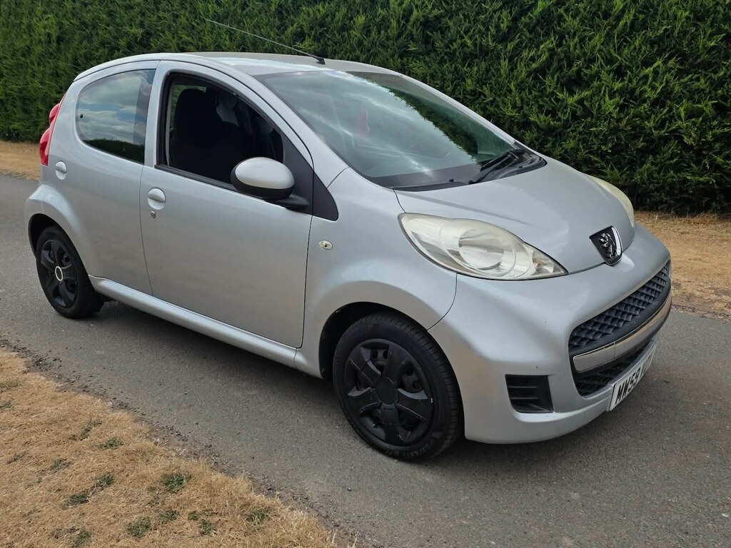 Peugeot 107 1.0 Urban #2