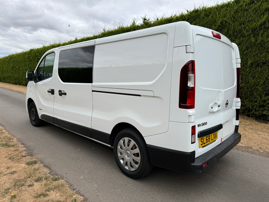 Nissan NV300 1.6 Dci 120Ps H1 Acenta Crew Van White #6
