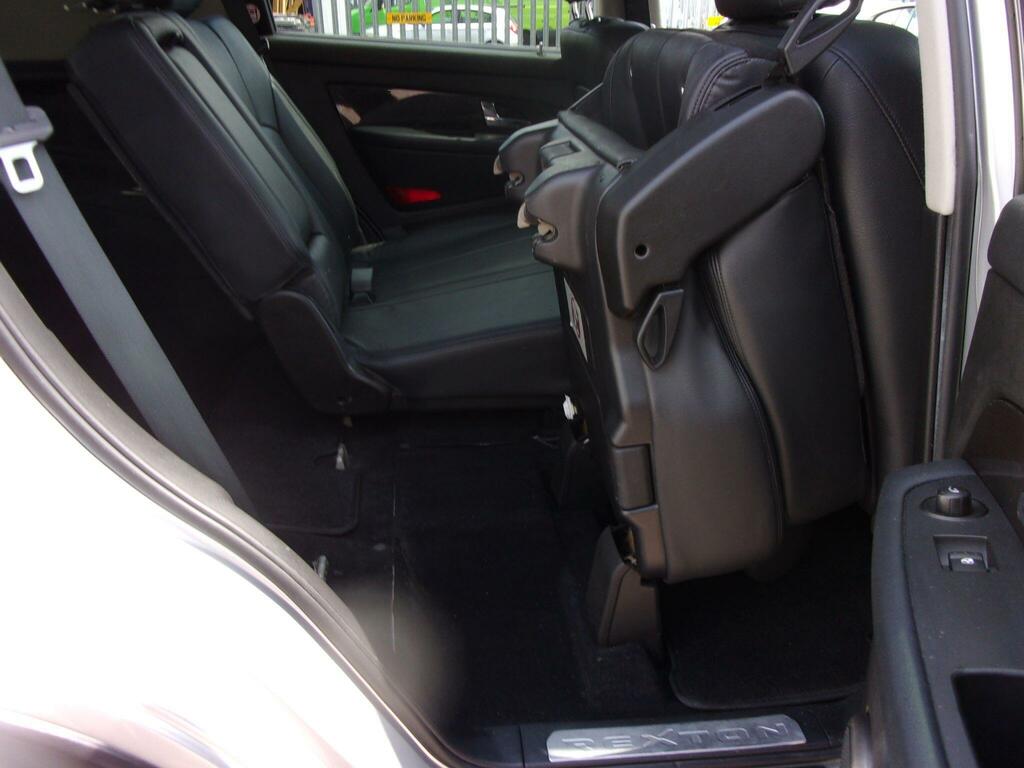SsangYong Rexton Ex Black #14