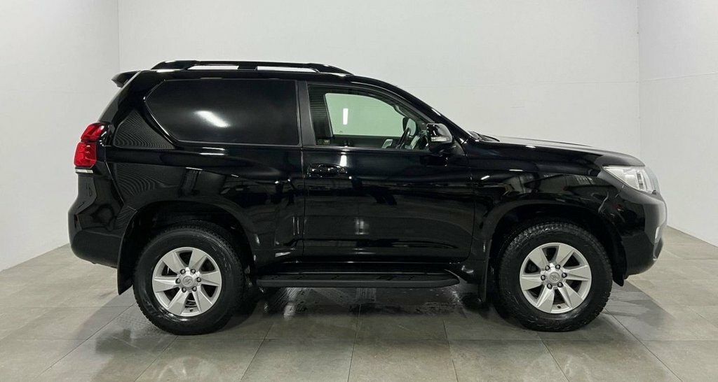 Toyota Land Cruiser 2.8L Active Black #3