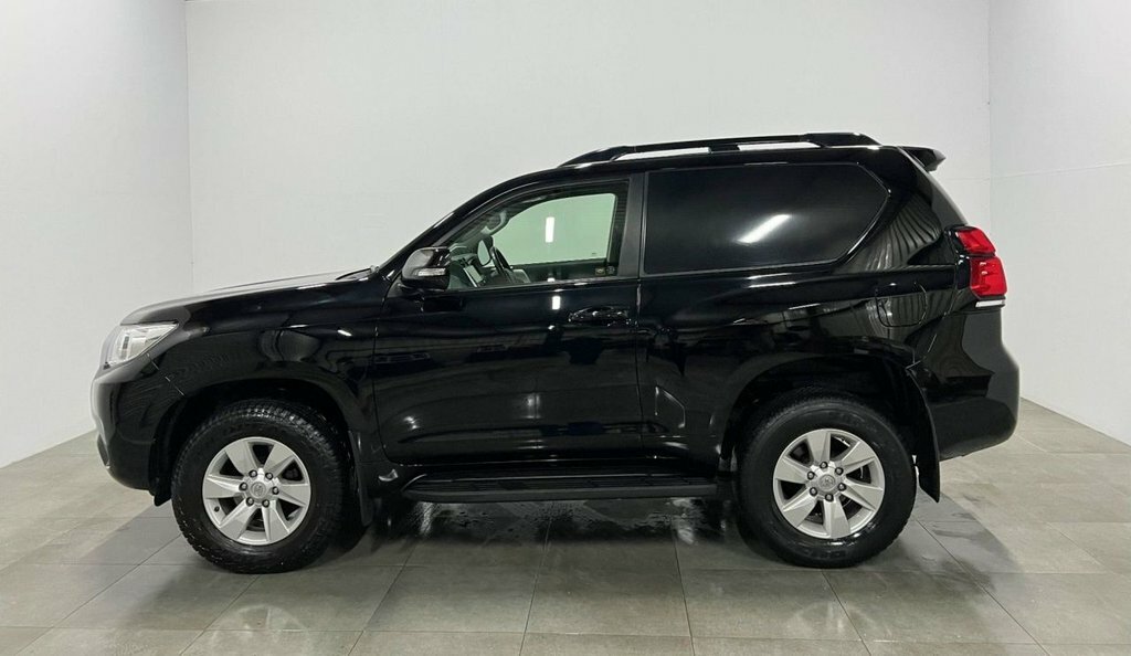 Toyota Land Cruiser 2.8L Active Black #4