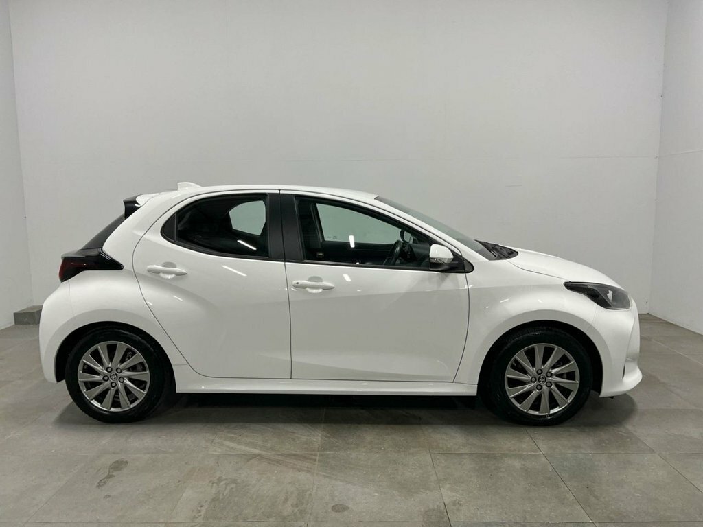 Toyota Yaris 1.5L Icon DL23BYS White #4