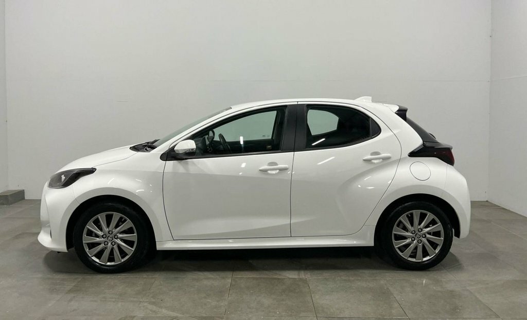 Toyota Yaris 1.5L Icon DL23BYS White #3