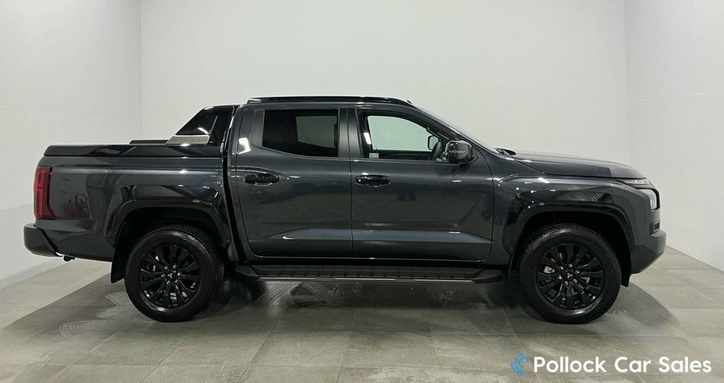 Mitsubishi L200 2.4L Barbarian Grey #4