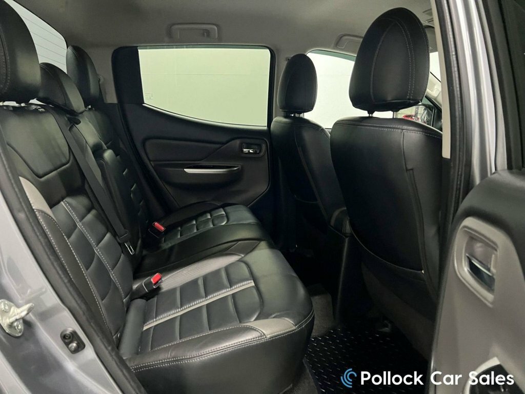 Mitsubishi L200 L200 Barbarian Di-d Green #38