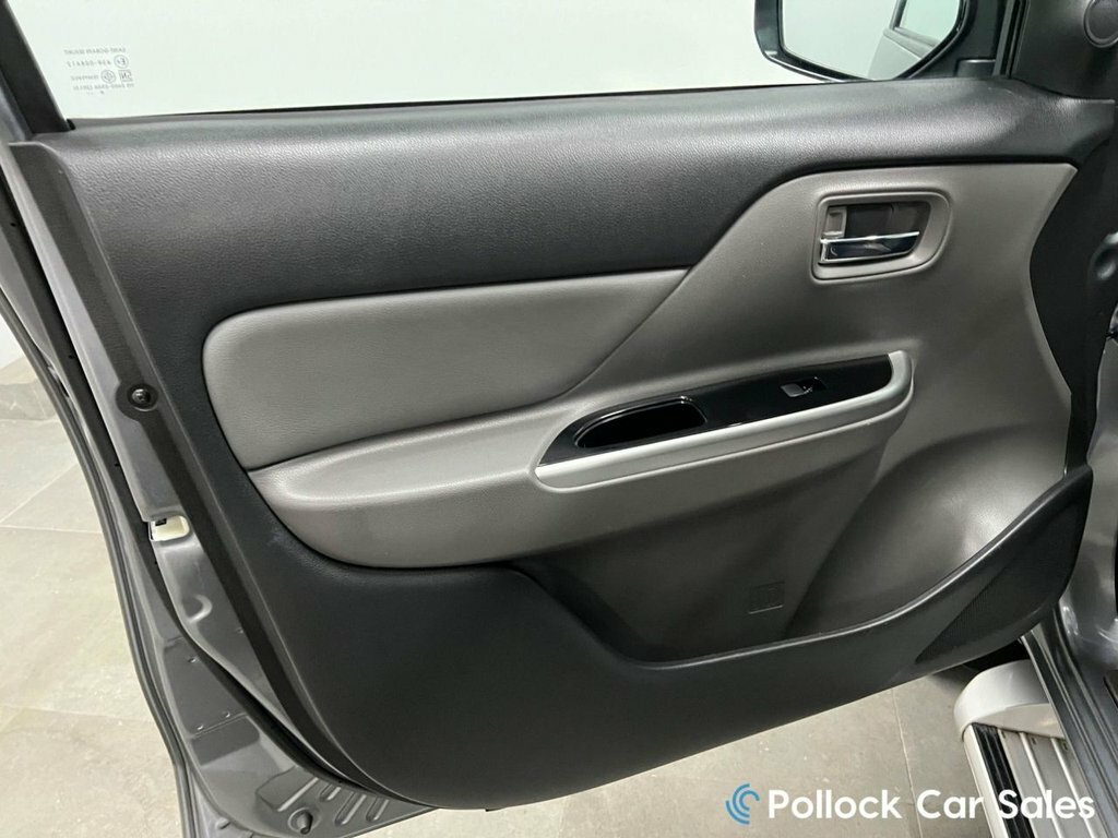 Mitsubishi L200 L200 Barbarian Di-d Green #33