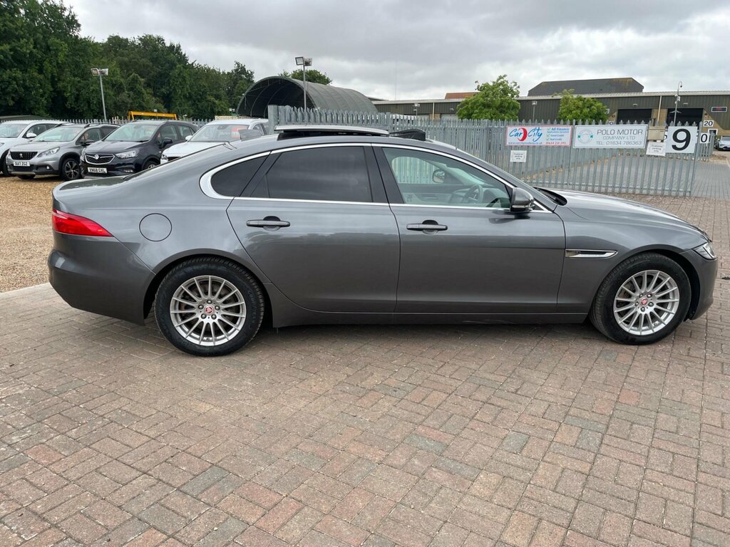 Jaguar XF 2.0D Prestige Euro 6 Ss Grey #2