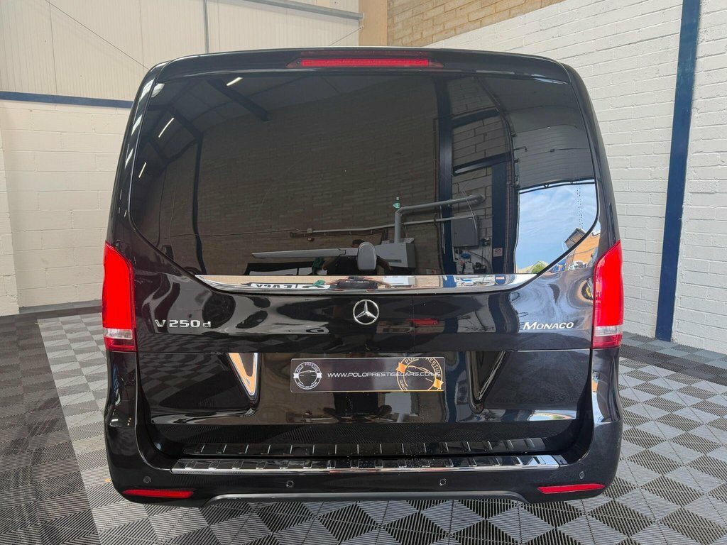 Mercedes-Benz V Class 2.2 V250d Amg Line Mpv G-tronic Euro 6 Grey #32