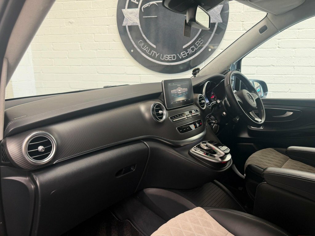 Mercedes-Benz V Class 2.2 V250d Amg Line Mpv G-tronic Euro 6 Grey #17