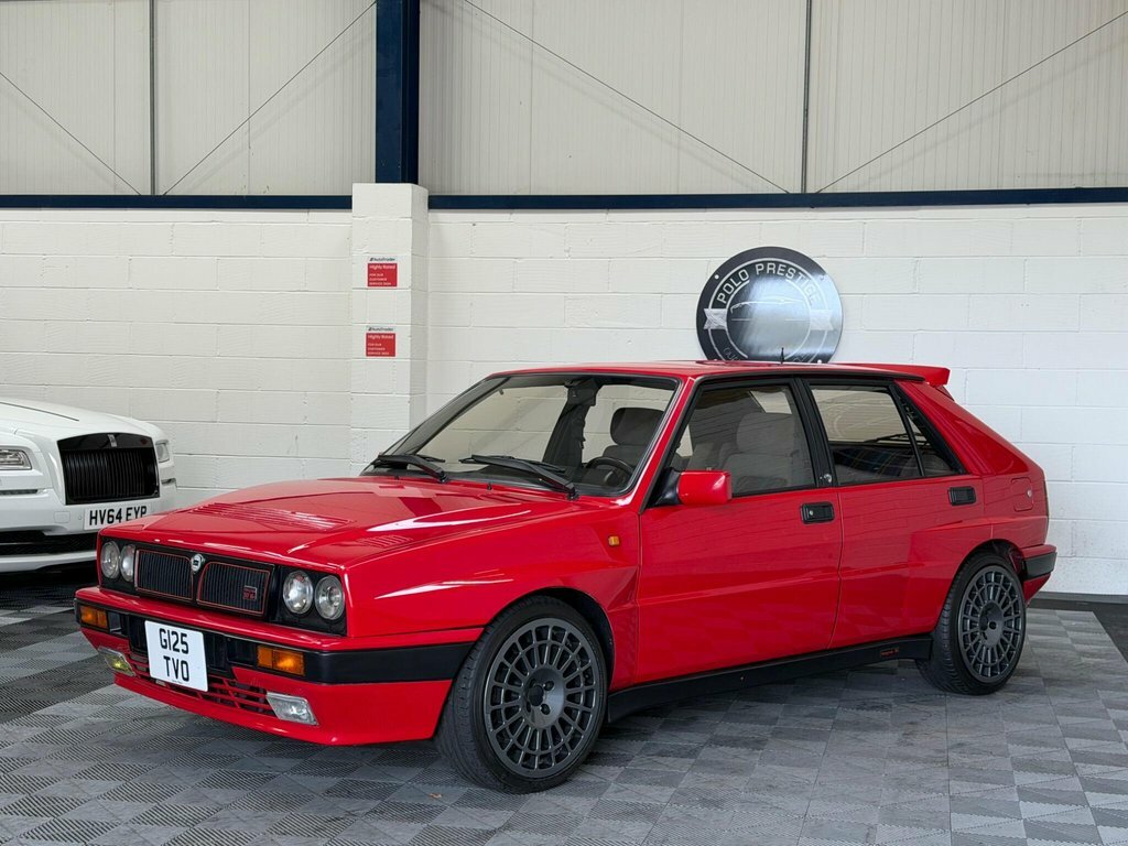 Lancia Delta Hatchback Grey #13