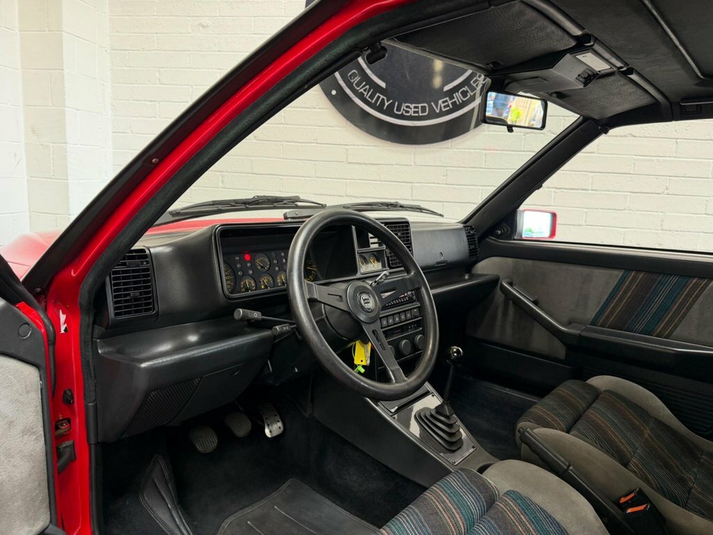 Lancia Delta Hatchback Grey #23