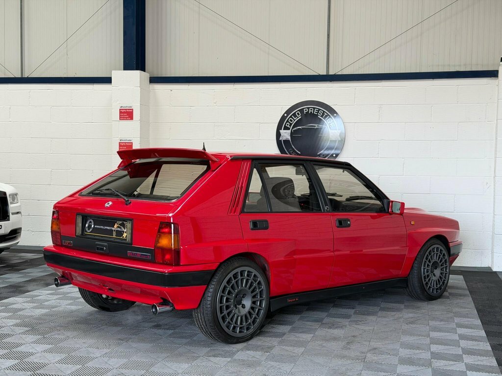 Lancia Delta Hatchback Grey #17