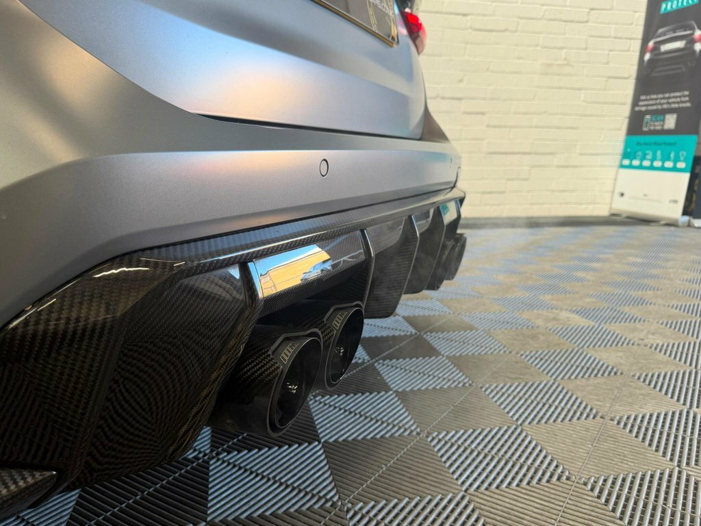 BMW M3 Saloon 3.0 Biturbo Competition Steptronic M Xdrive Grey #24