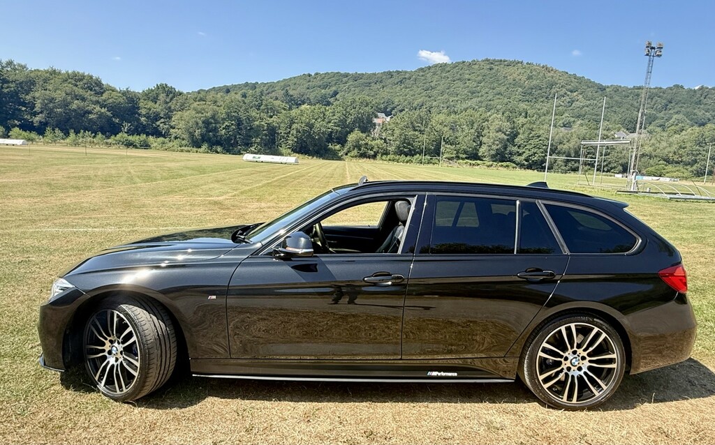 BMW 3 Series Estate 2.0 320D Xdrivemsportpanroof-cam-hk-19s YE17ORY Black #3