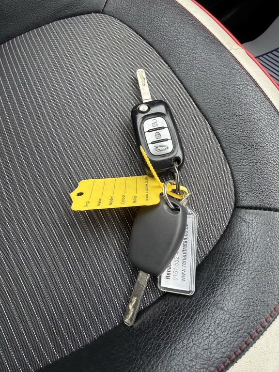 Renault Twingo Hatchback 1.0 Sce Dynamique Euro 6 Ss 2014 Yellow #30