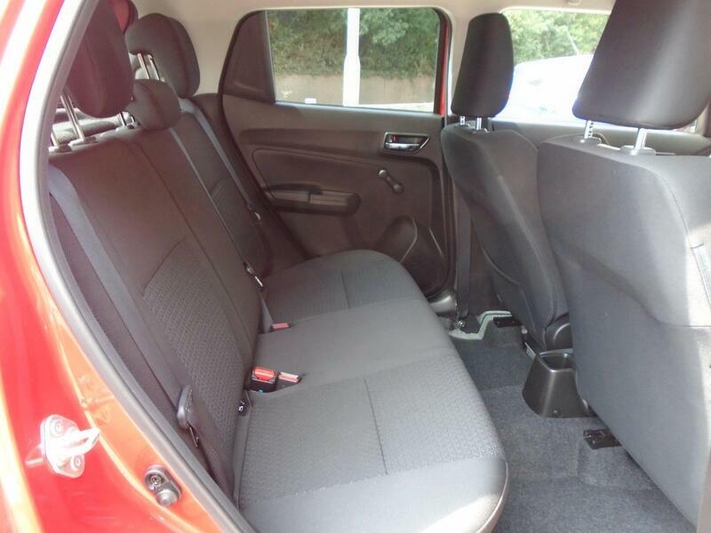 Suzuki Swift Dualjet Mhev Sz-l Hatchback White #24