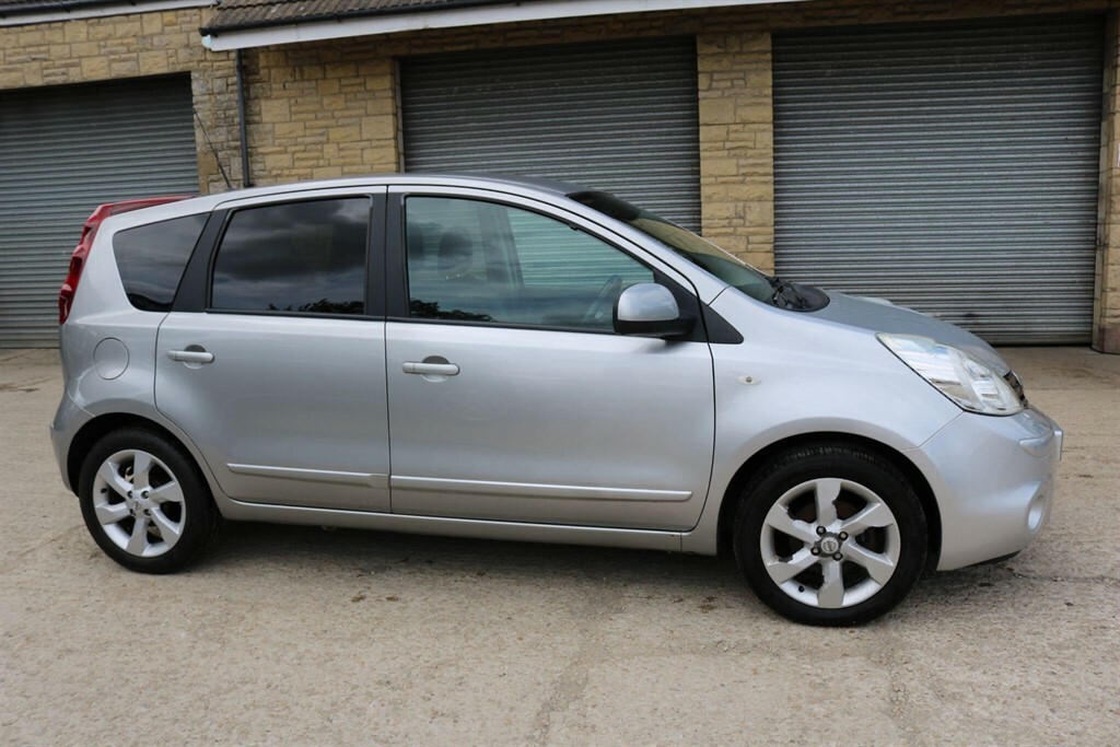 Nissan Note 1.6 16V Tekna Euro 4 Silver #3