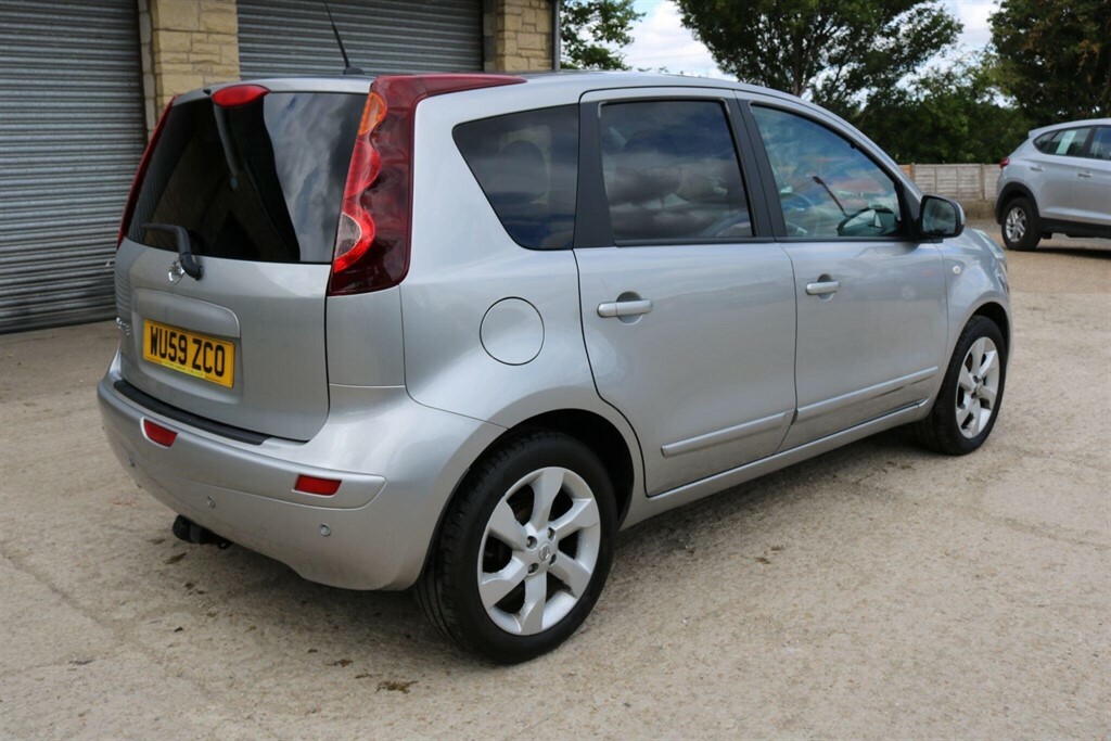 Nissan Note 1.6 16V Tekna Euro 4 Silver #6