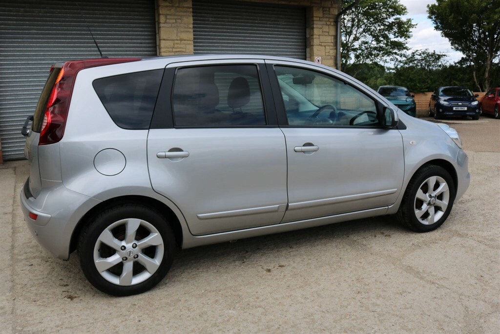 Nissan Note 1.6 16V Tekna Euro 4 Silver #5
