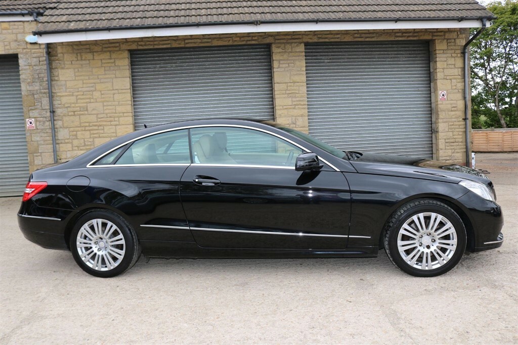 Mercedes-Benz E Class 3.0 Cdi V6 Blueefficiency Se G-tronic Euro 5 Black #4