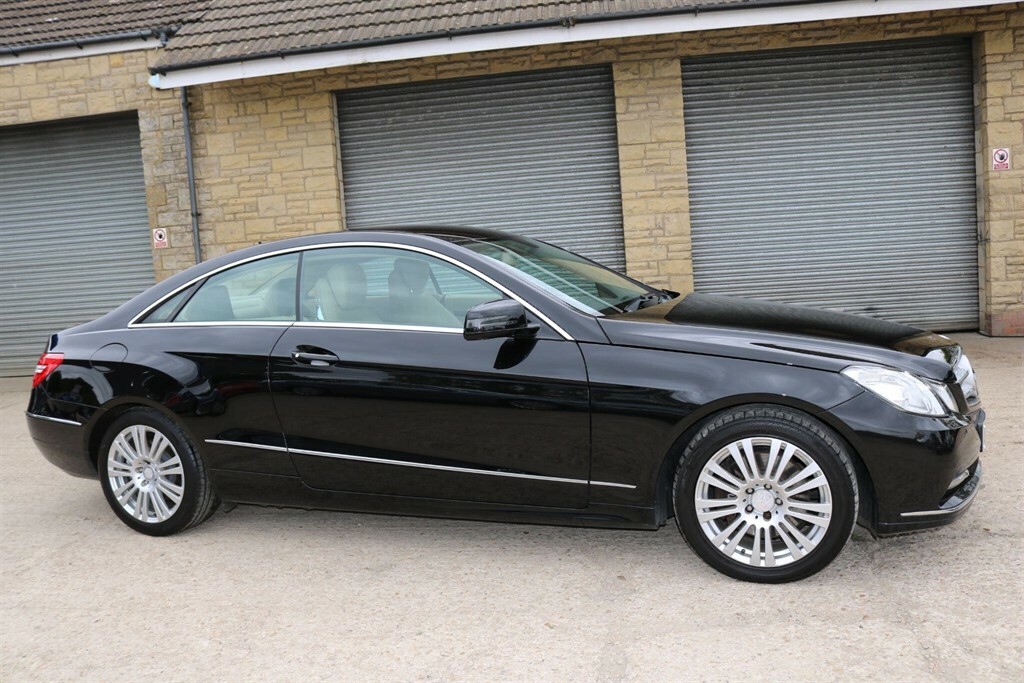 Mercedes-Benz E Class 3.0 Cdi V6 Blueefficiency Se G-tronic Euro 5 Black #3