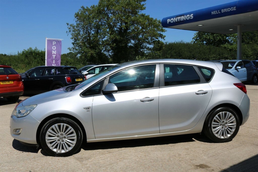 Vauxhall Astra 1.6 16V Sri Sports #13