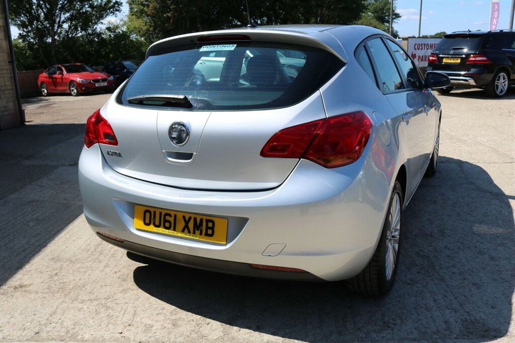 Vauxhall Astra 1.6 16V Sri Sports #7