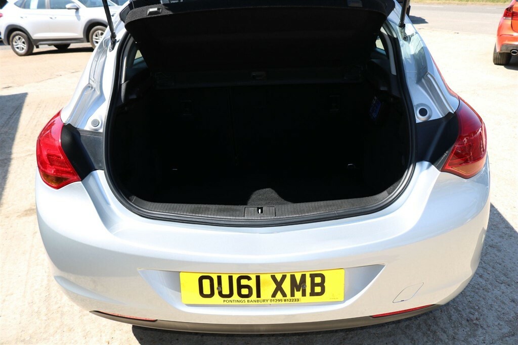 Vauxhall Astra 1.6 16V Sri Sports #23
