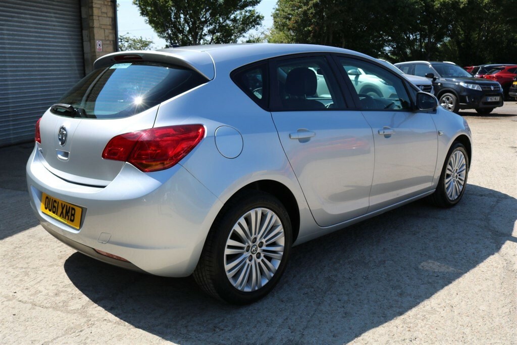 Vauxhall Astra 1.6 16V Sri Sports #6