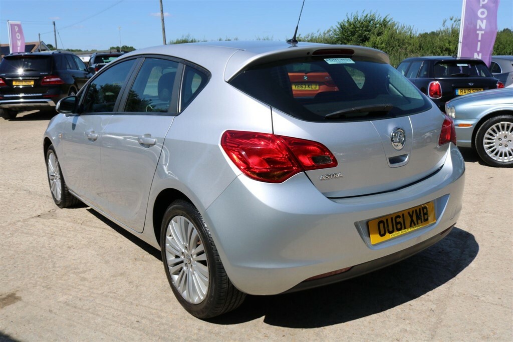 Vauxhall Astra 1.6 16V Sri Sports #10