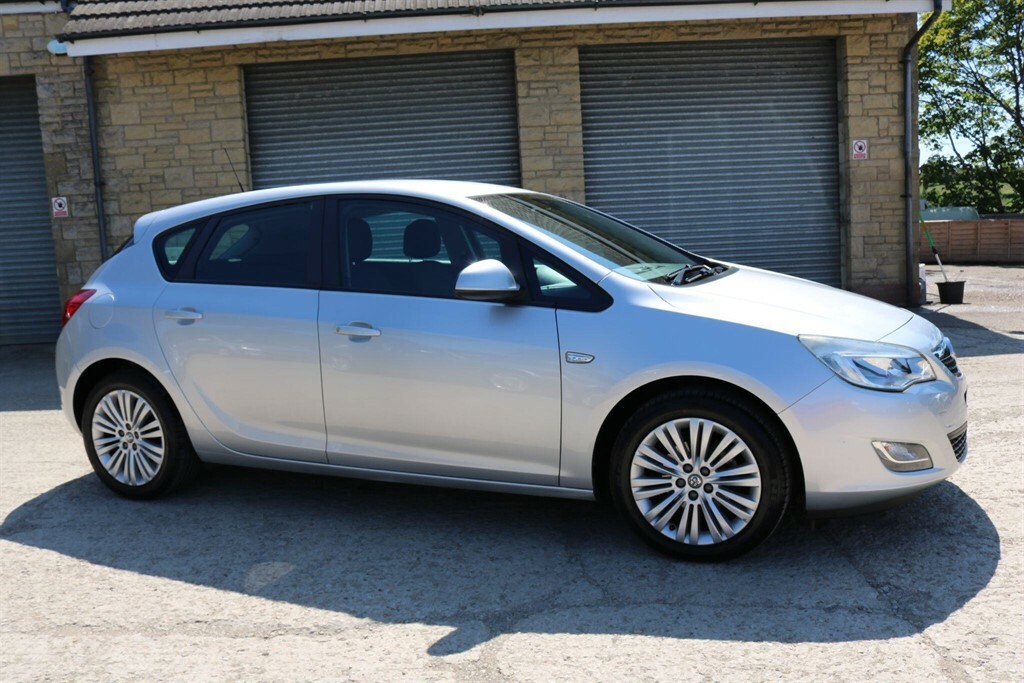 Vauxhall Astra 1.6 16V Sri Sports #3