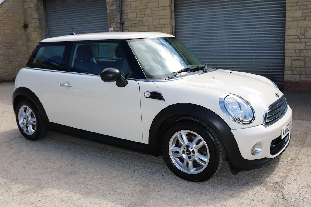 Mini Hatch 1.6 One Euro 5 AV63WBJ #2