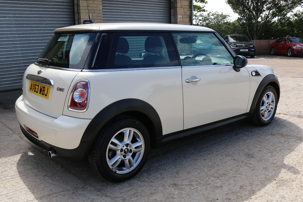 Mini Hatch 1.6 One Euro 5 AV63WBJ #6