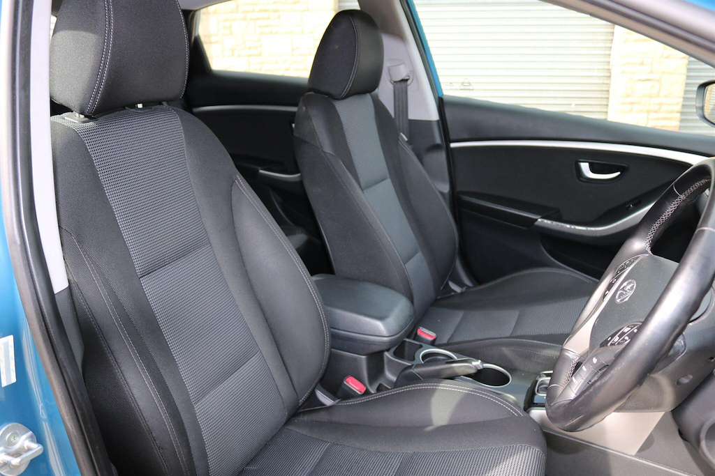 Hyundai I30 1.6 Active Tourer Euro 5 120 Ps Silver #18
