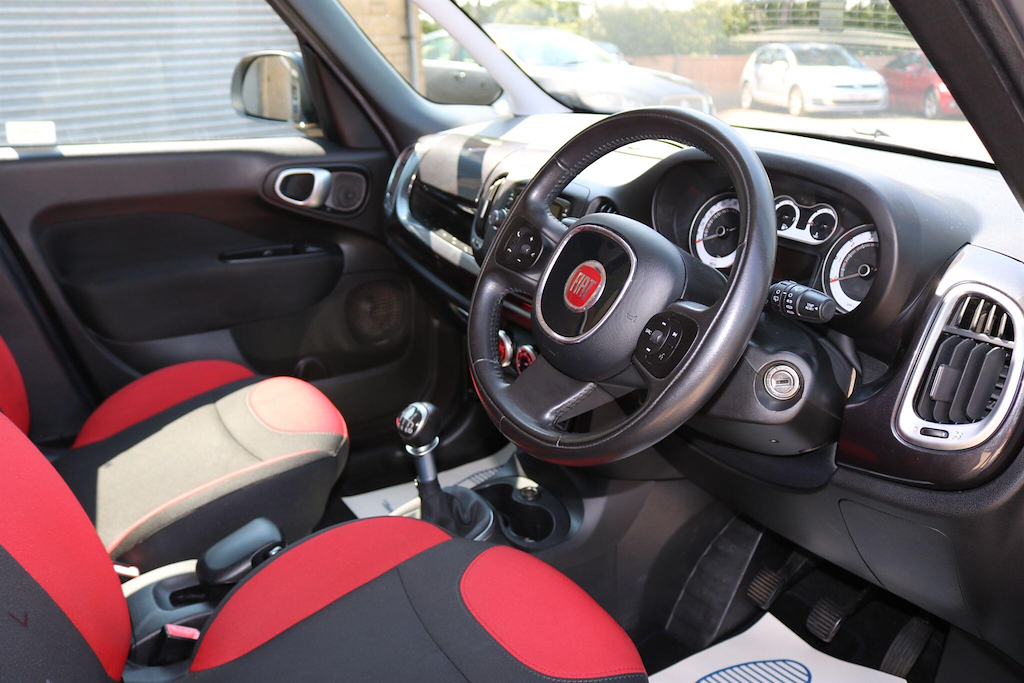 Fiat 500L 2015 Fiat 500Lnbsp1.3 Multijet Trekking Dualogic Yellow #16